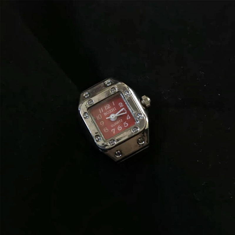Elegant Ring med Klockdesign