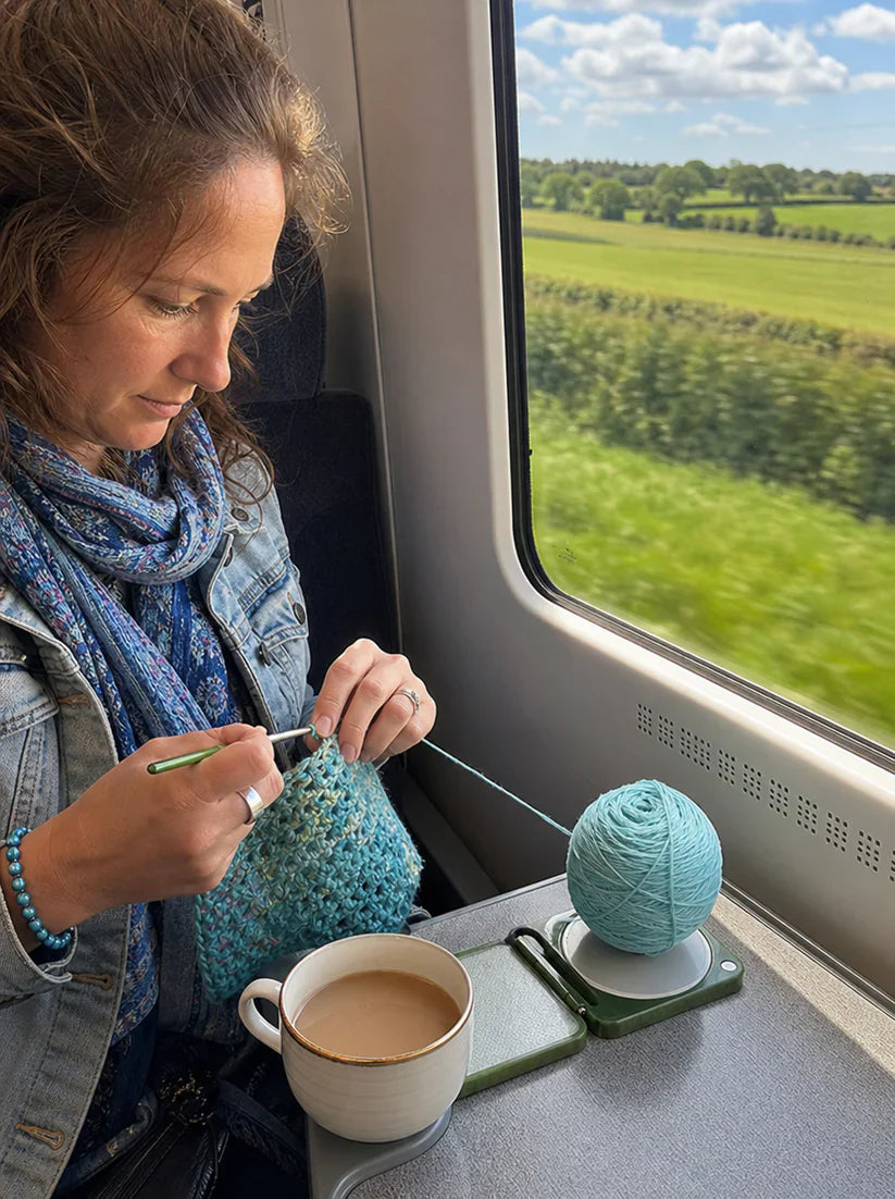 🧶Élégant Porte-Fil Portable pour Crochet & Tricot – Organisation Chic pour Vos Projets DIY
